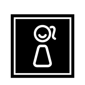 Novosan naisten-WC:n opastekyltti. Symbolikuvassa on on hymyilevä naishahmo. Muoto: neliö. Väri: mustavalkoinen.