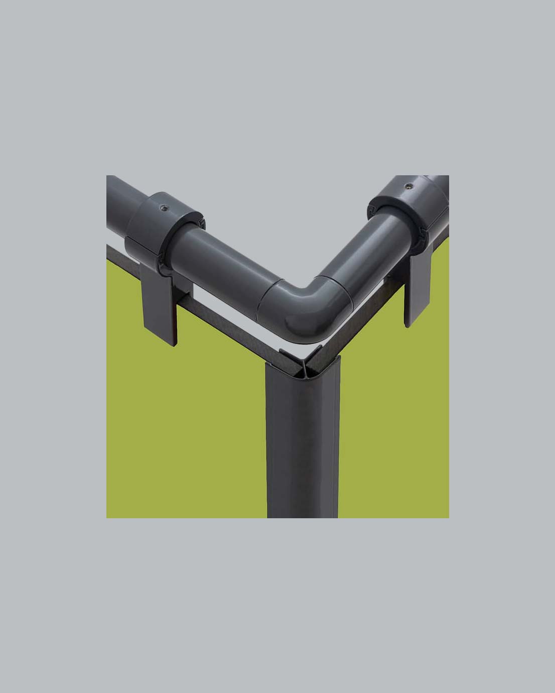 Novosan, WC-koppi, jakoseinä, malli Elegance, sävy kirkkaan vihreä. Lähikuva eriön kaarevasta sisä- ja ulkokulmasta.