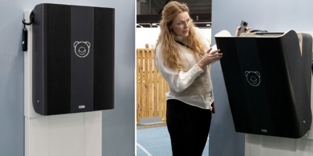 Novosan Apuvälinetapahtumassa 2025. Timkid-lastenhoitopöytä ergonomisella Hiiwi-hissinostimella.